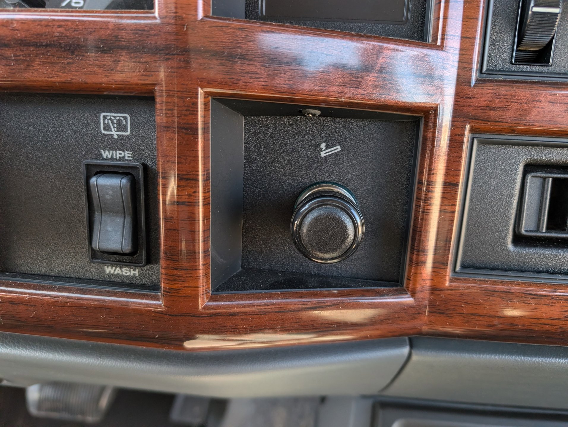 Used 1993 Jeep Cherokee Country image 82