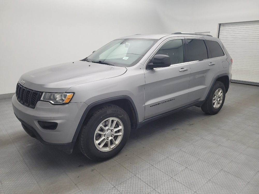 Used 2020 Jeep Grand Cherokee Laredo RWD image 2