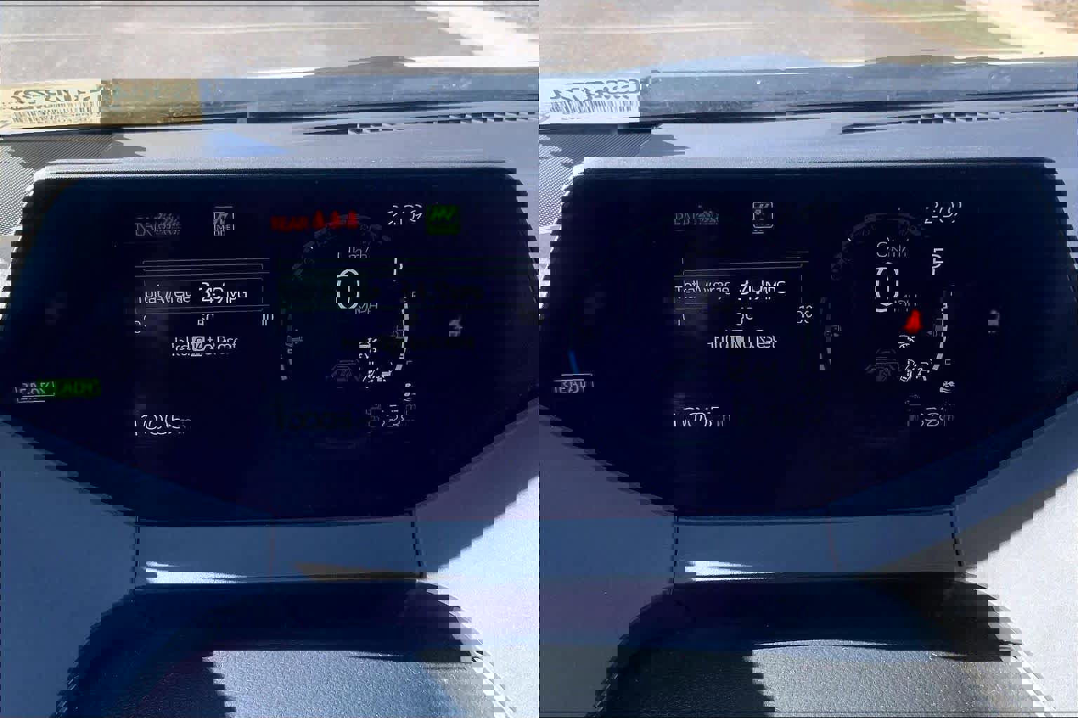 Used 2025 Toyota Prius Plug-In Hybrid image 25