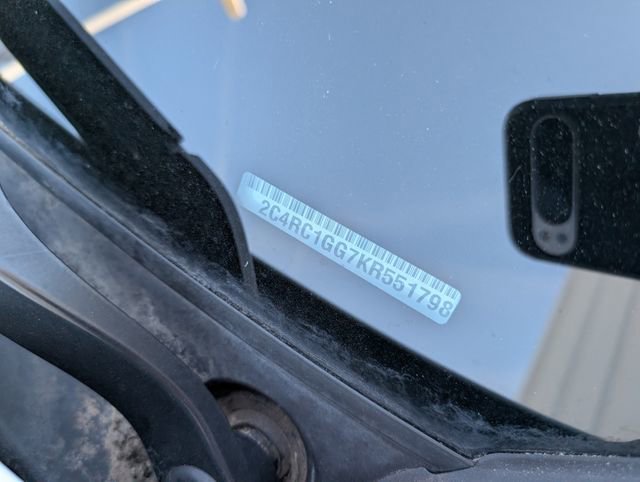 Used 2019 Chrysler Pacifica Limited FWD image 34