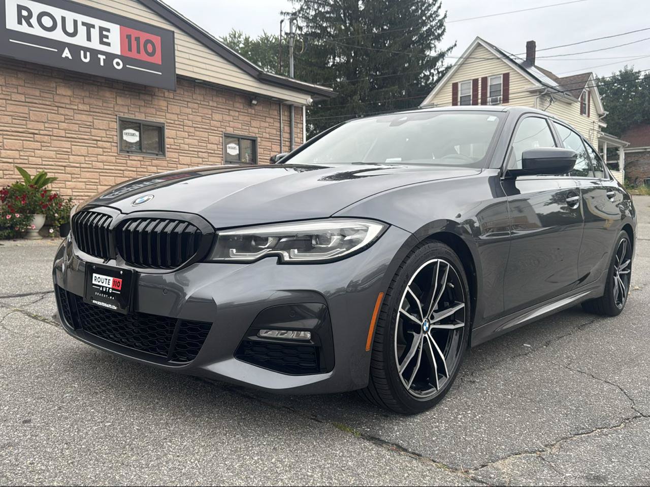 Used 2019 BMW 330i xDrive Sedan w/ M Sport Package AWD/4WD image 1