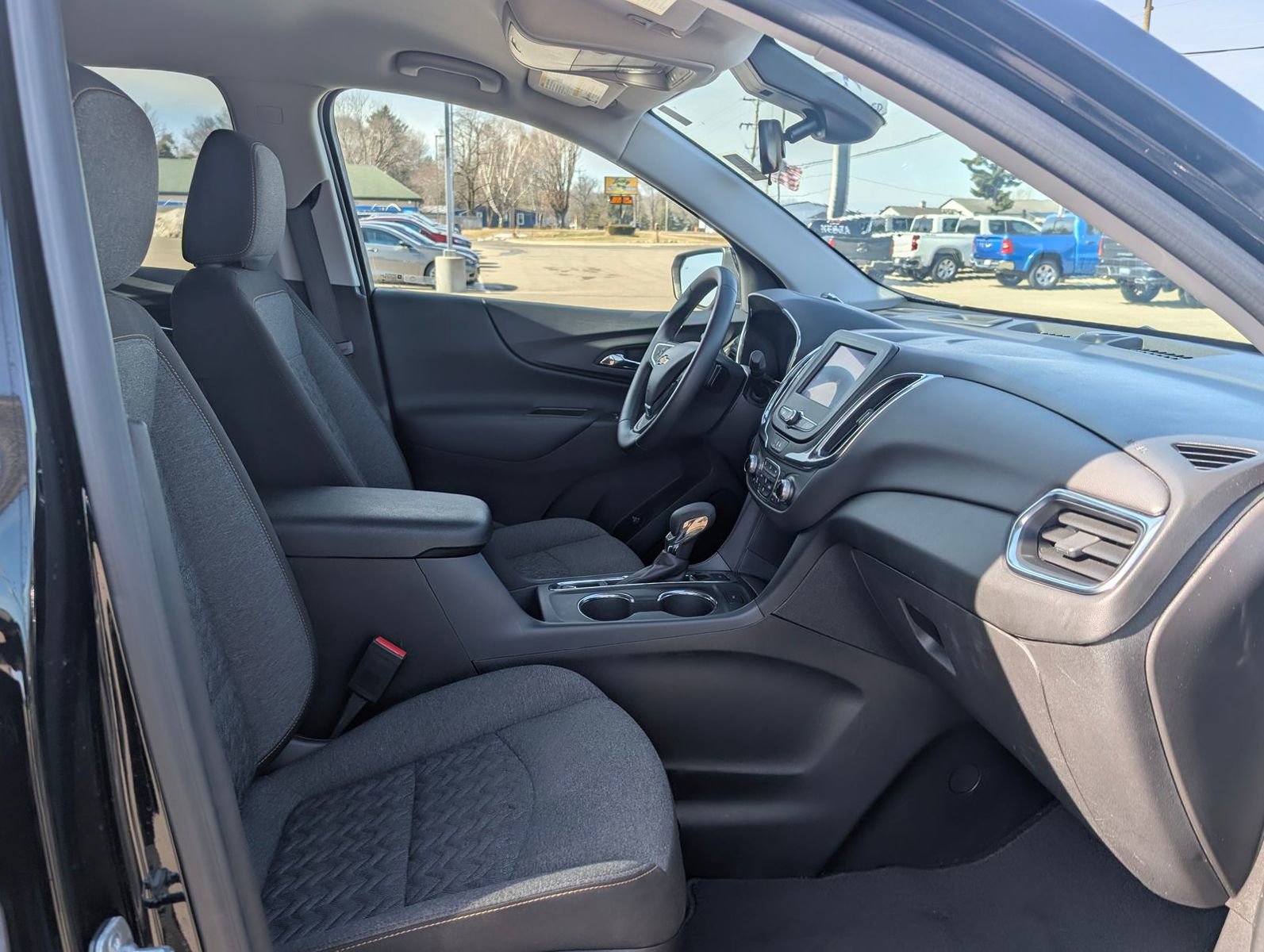 Used 2024 Chevrolet Equinox LT image 35