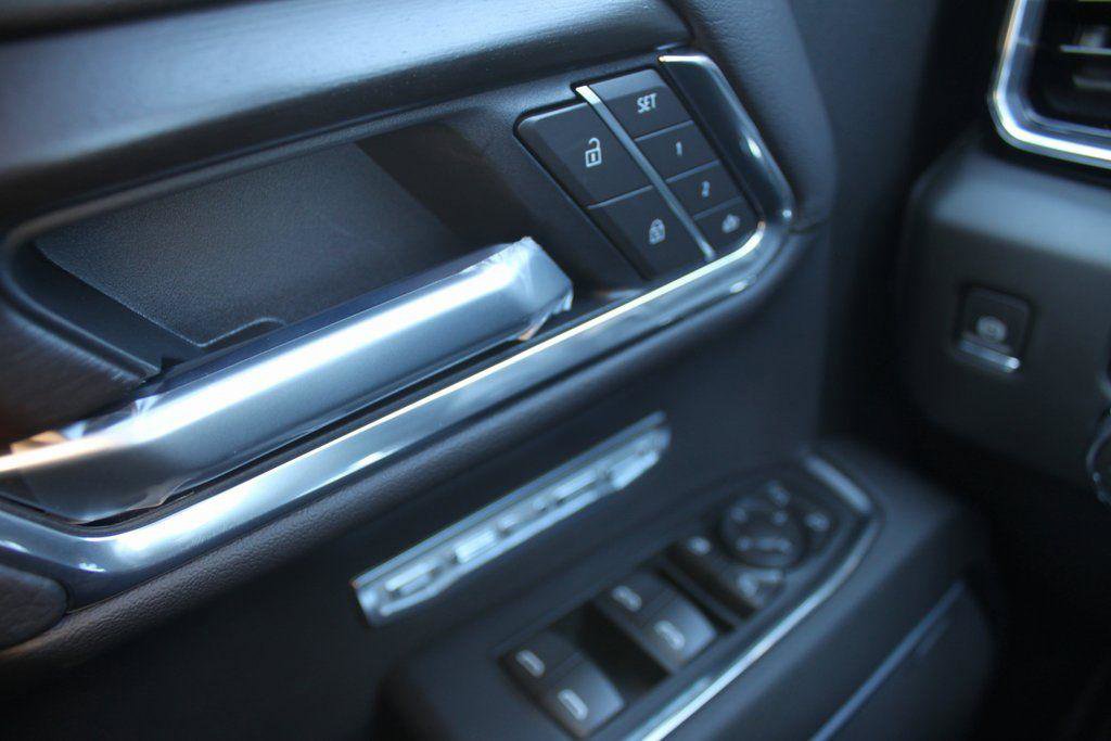 New 2026 GMC Sierra 1500 Denali w/ Denali Reserve Package image 13