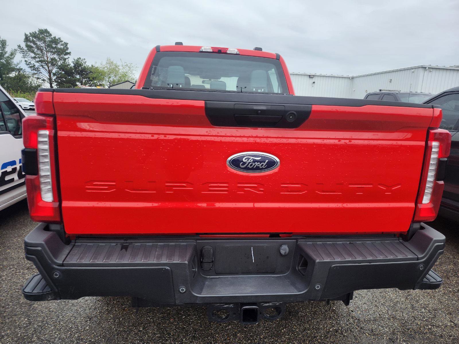 Used 2023 Ford F250 XL w/ 360-Degree Camera Package AWD/4WD image 4