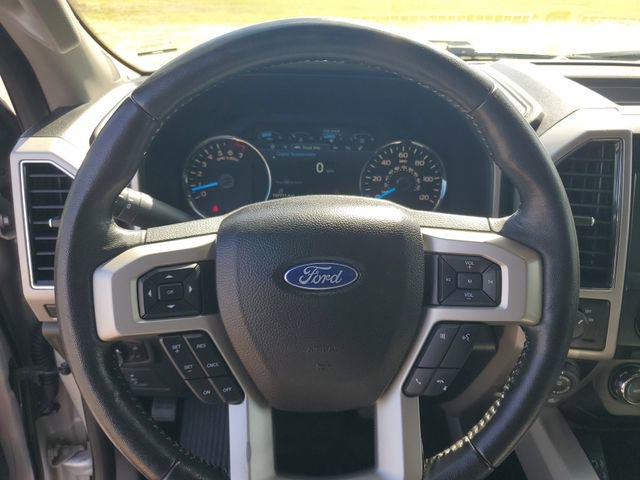Used 2017 Ford F150 Lariat image 10
