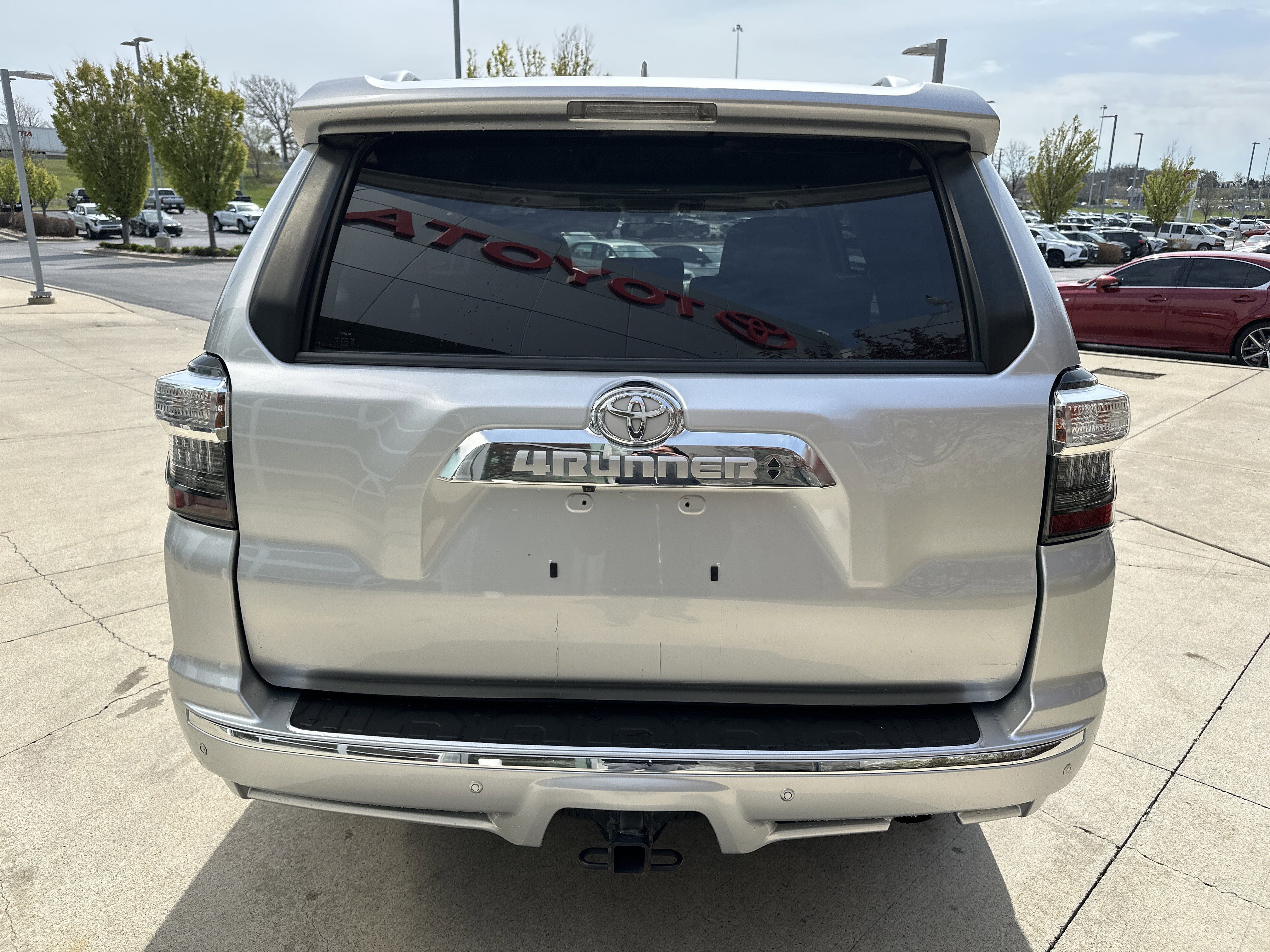 Used 2019 Toyota 4Runner Limited image 8