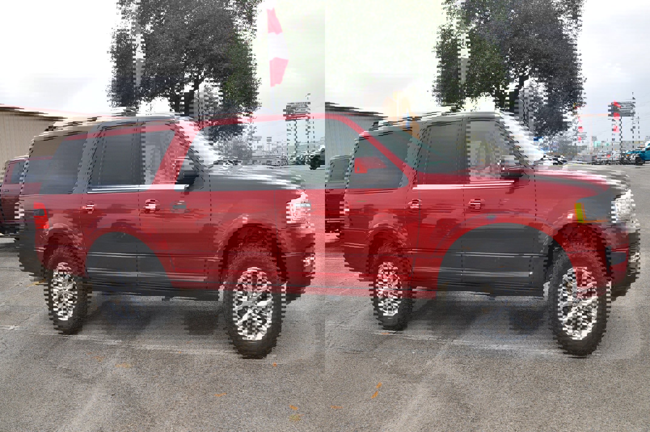 Used 2017 Ford Expedition EL Limited w/ Equipment Group 301A image 6