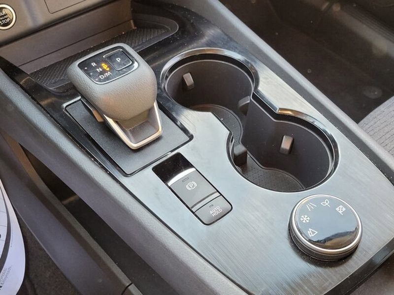 Used 2023 Nissan Rogue SV image 21