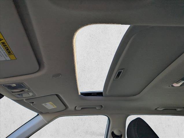 Certified 2025 Hyundai Venue SEL FWD image 21