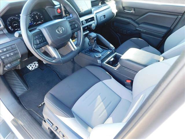 Used 2026 Toyota Tacoma TRD Sport w/ TRD Sport Upgrade Package RWD image 15