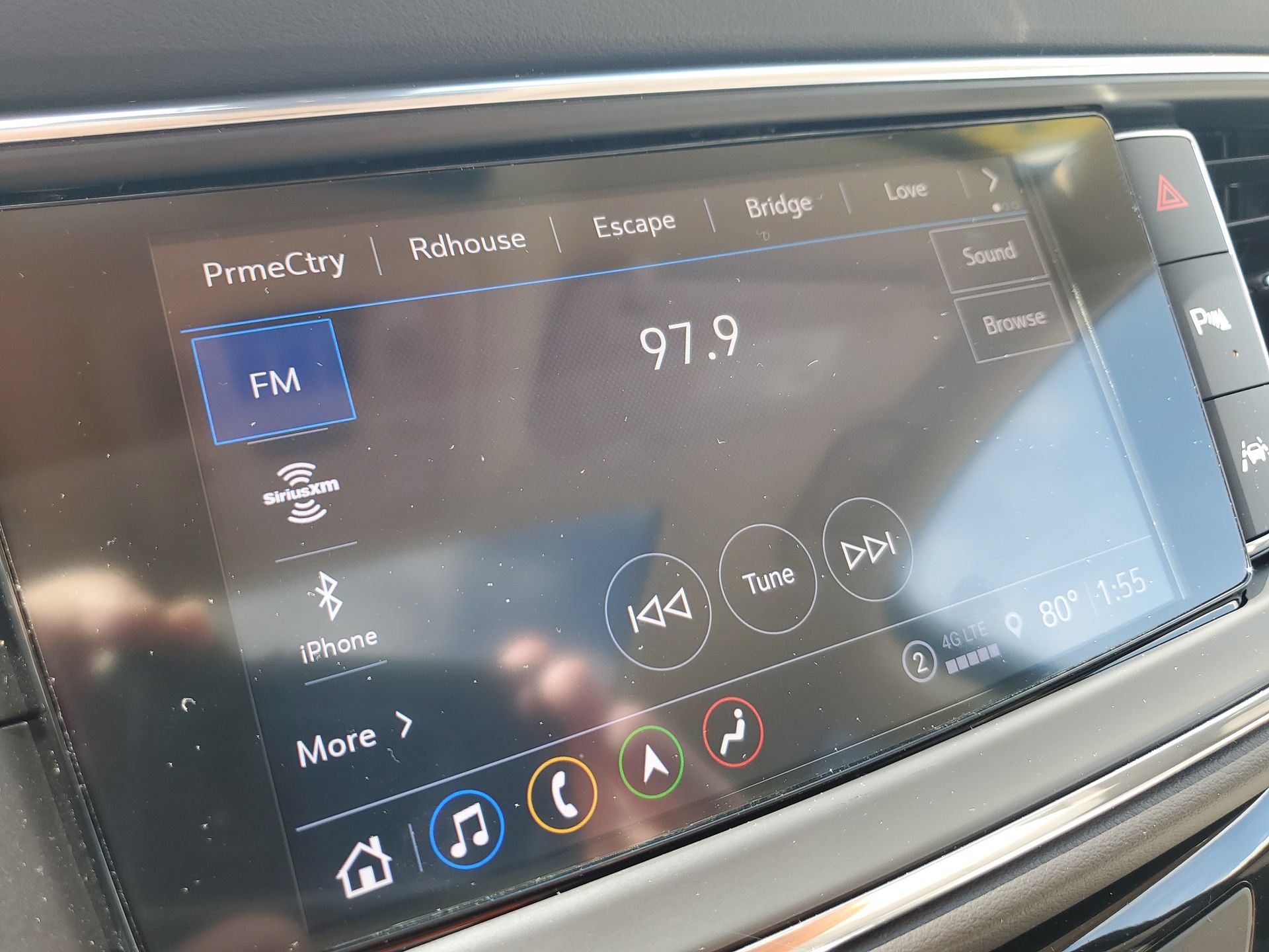 Used 2022 Buick Enclave Avenir AWD/4WD image 21