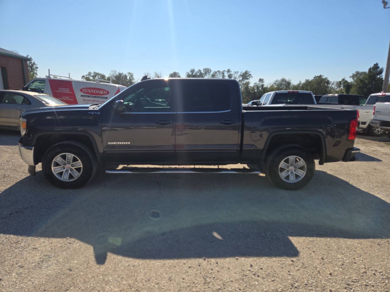 Used 2015 GMC Sierra 1500 SLE w/ SLE Value Package AWD/4WD image 5