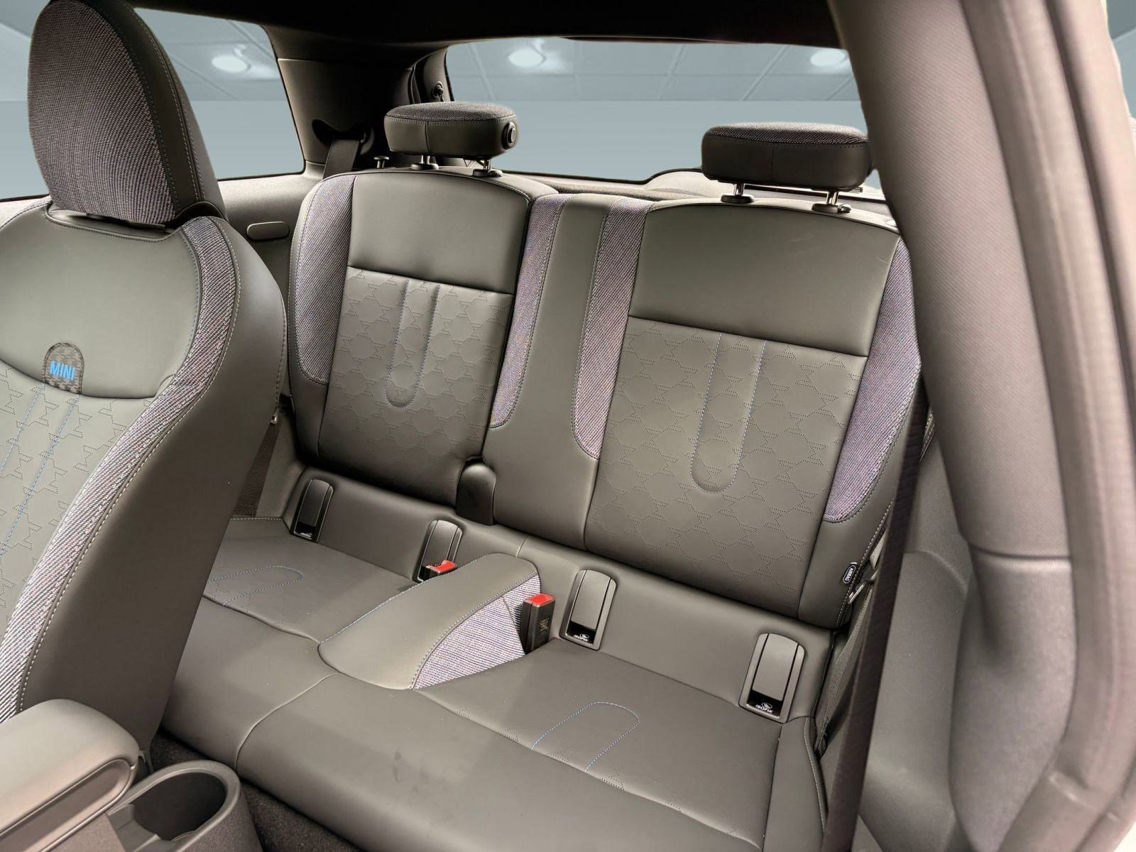 New 2026 MINI Cooper S image 30