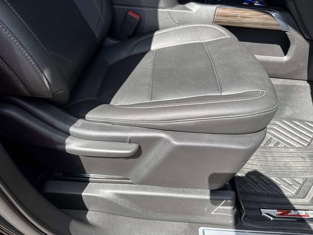 Used 2021 Chevrolet Silverado 1500 LT Trail Boss w/ Convenience Package II image 16