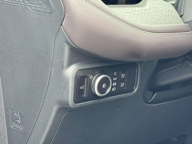 Certified 2026 Ford Explorer Platinum AWD/4WD image 30