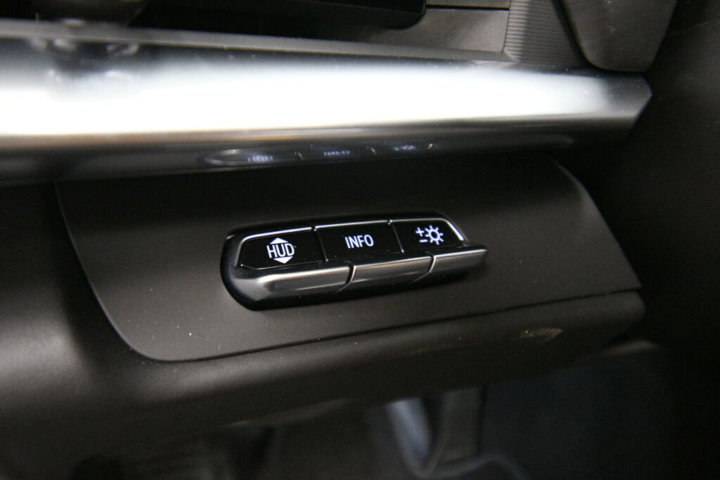 Used 2024 Chevrolet Corvette Z06 image 16