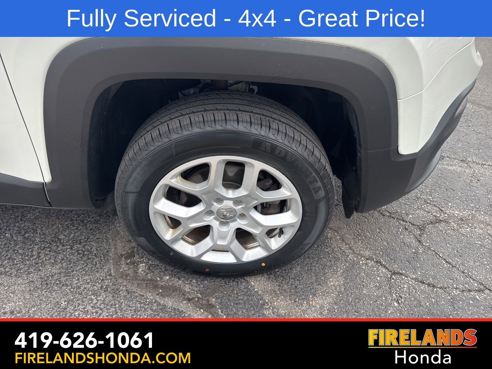 Used 2017 Jeep Renegade Latitude w/ Popular Equipment Group image 33