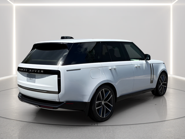 Certified 2025 Land Rover Range Rover SE AWD/4WD image 5