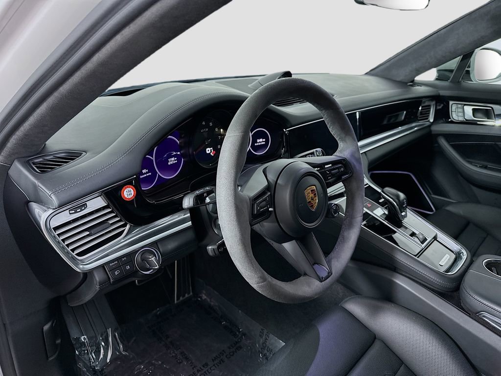 Certified 2022 Porsche Panamera GTS AWD/4WD image 4