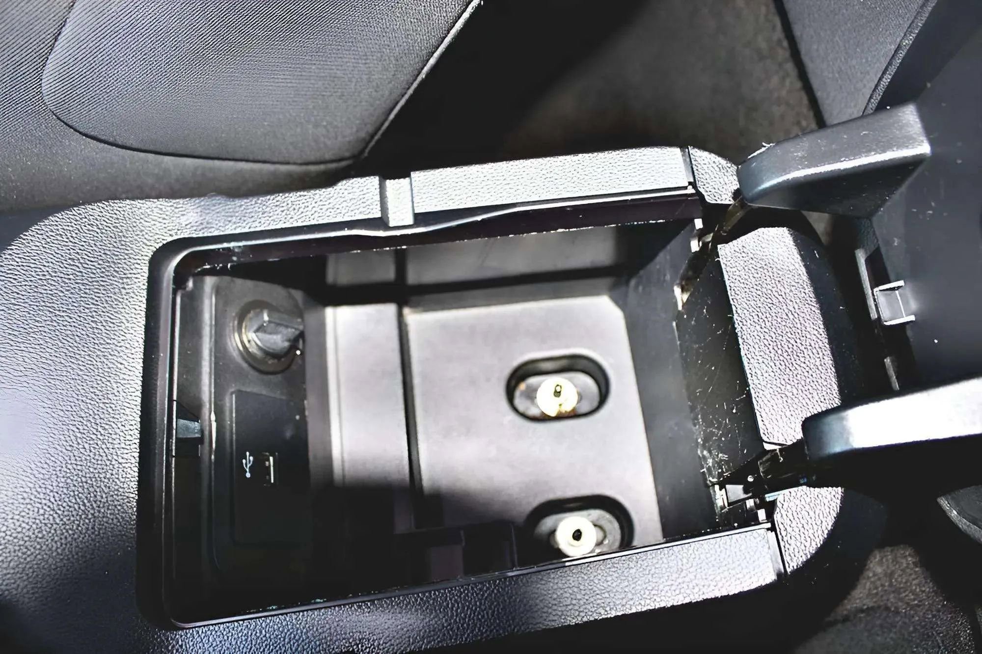 Used 2016 Ford Mustang Coupe image 21