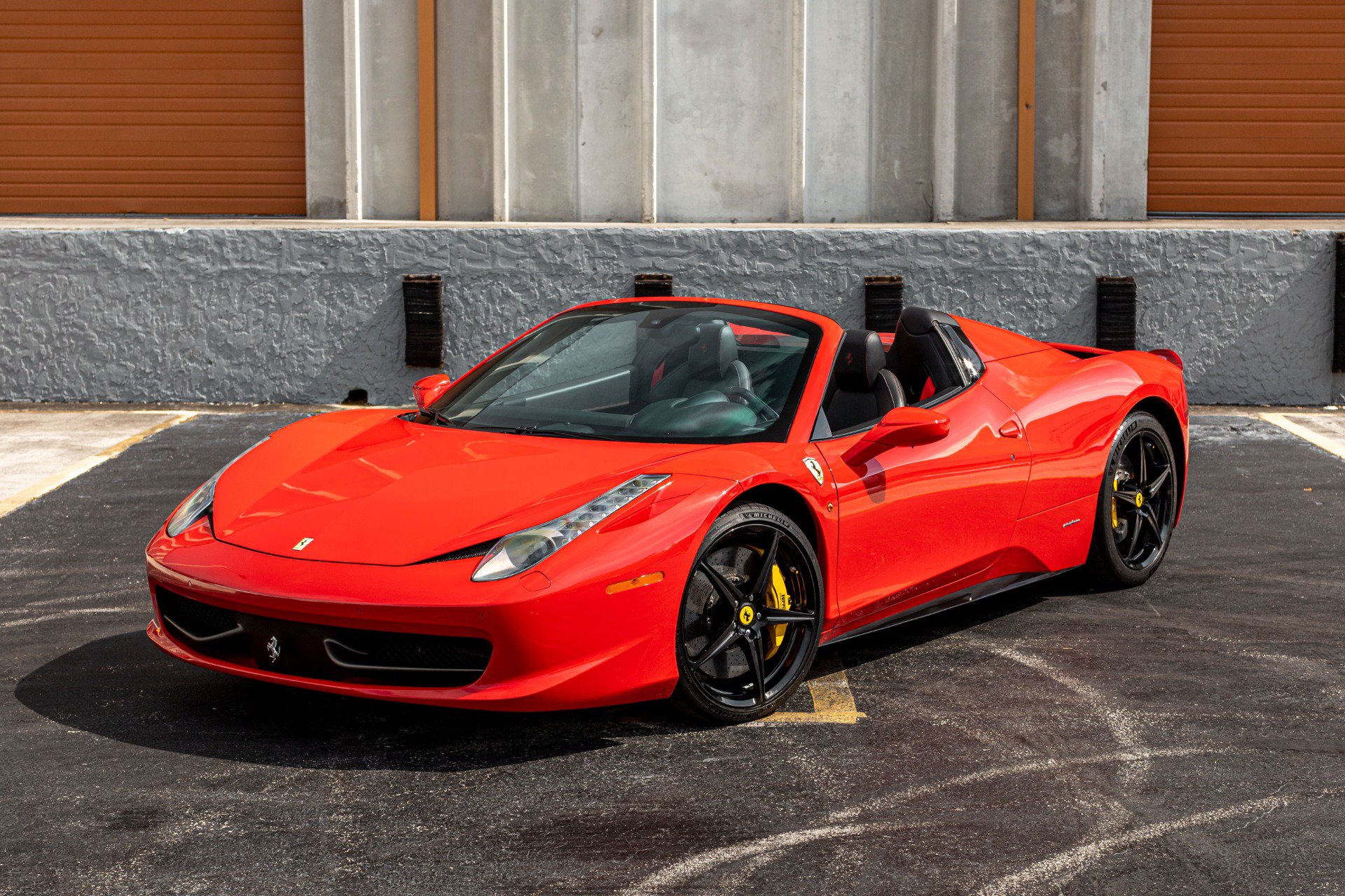 Used 2013 Ferrari 458 Spider RWD video 1