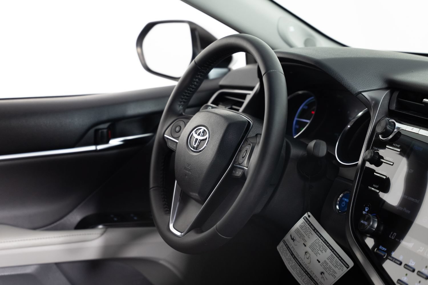 Used 2019 Toyota Camry XLE FWD image 24