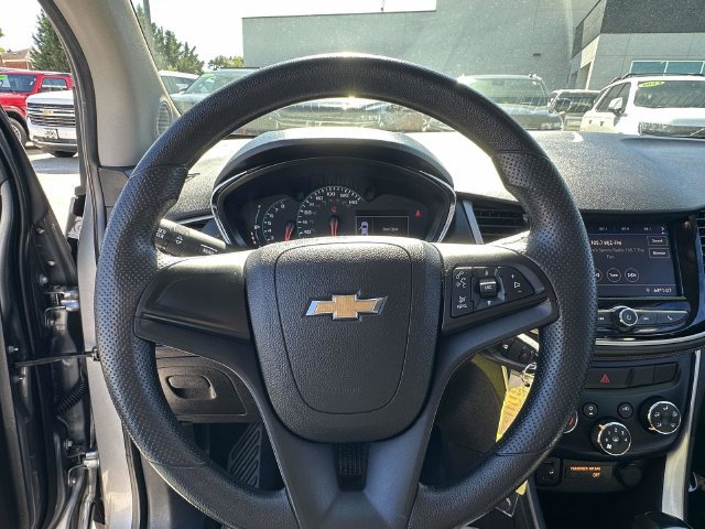 Certified 2020 Chevrolet Trax LS FWD image 12