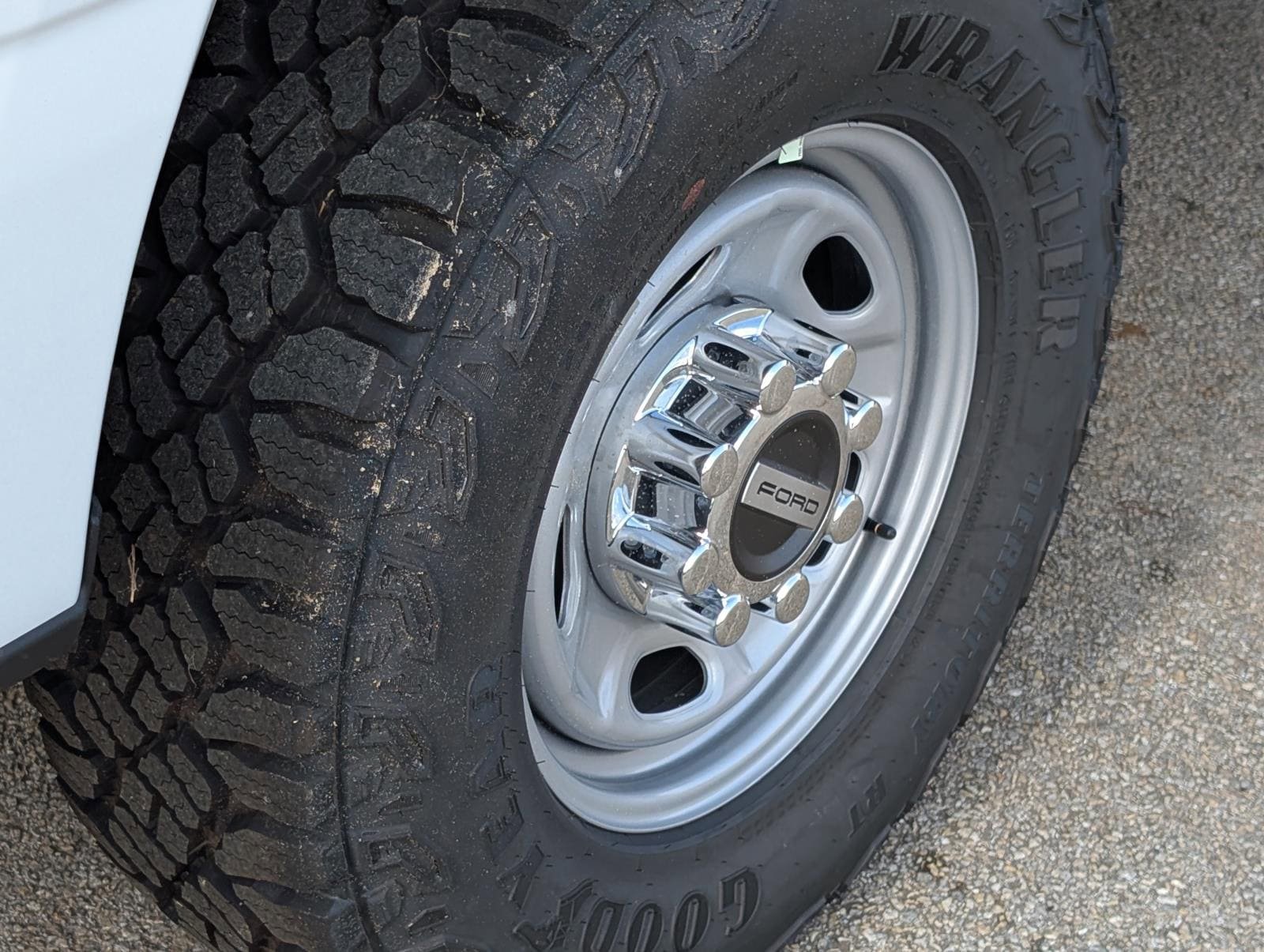 New 2026 Ford F250 XL w/ XL Off-Road Package image 7