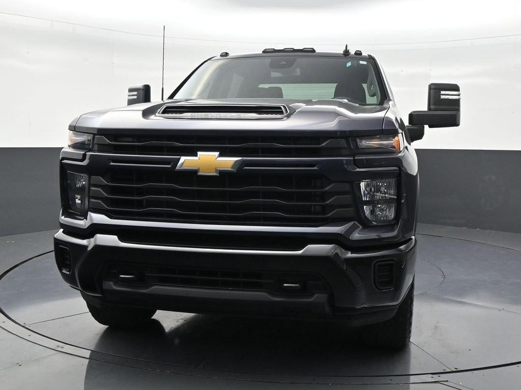 Used 2024 Chevrolet Silverado 2500 Custom w/ Custom Value Package AWD/4WD image 8