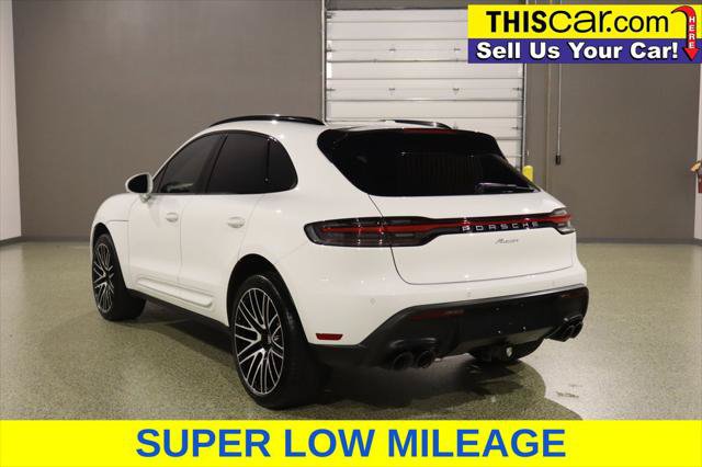 Used 2025 Porsche Macan Turbo AWD/4WD image 5