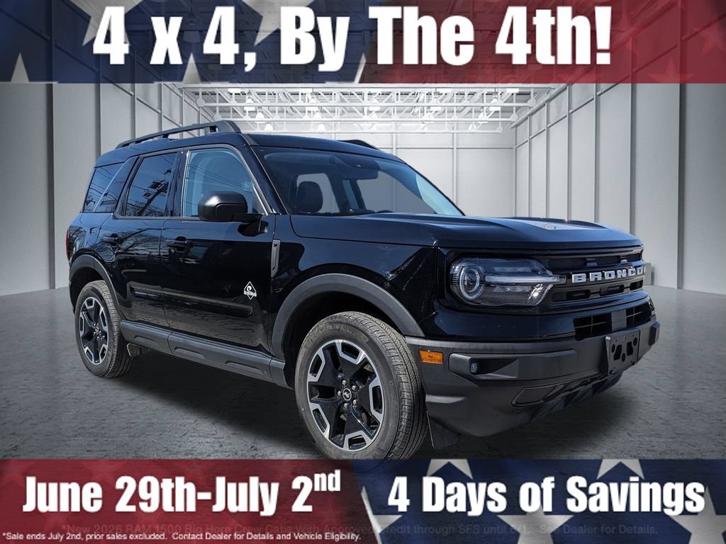 Used 2024 Ford Bronco Sport Outer Banks w/ Tech Package AWD/4WD image 1