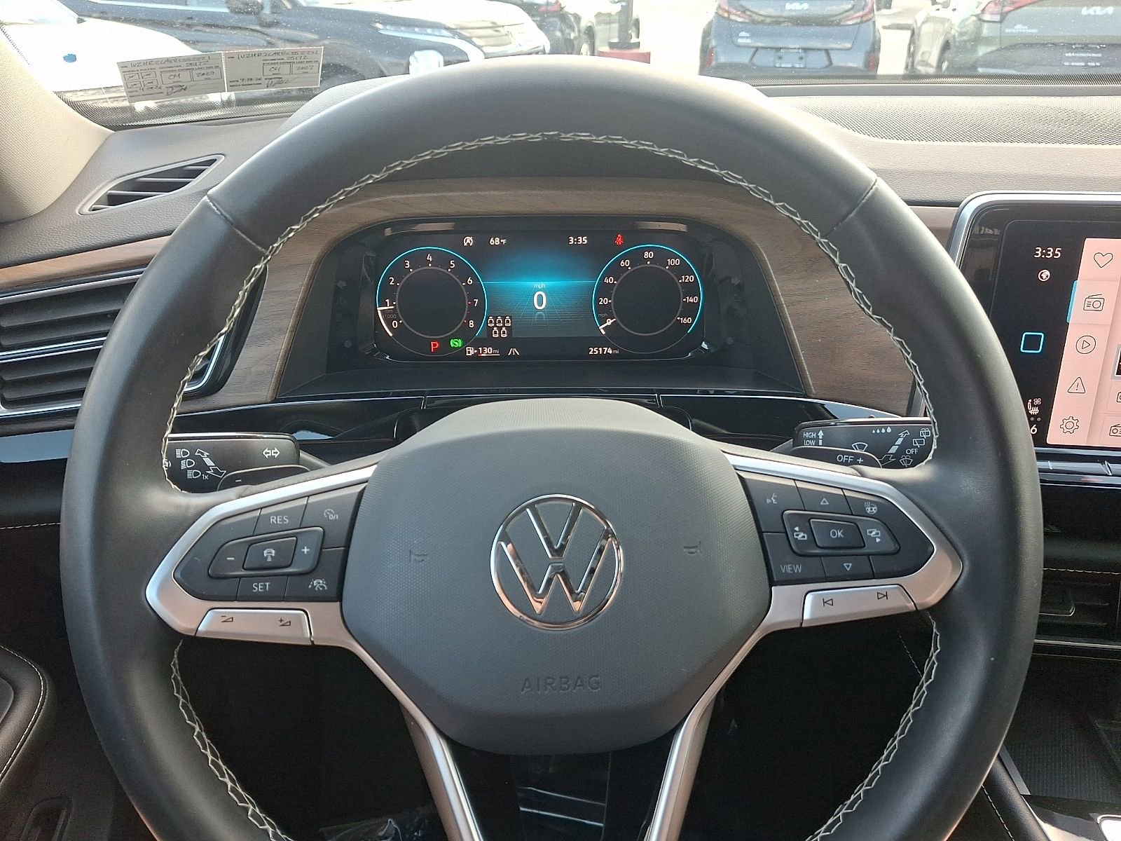Used 2024 Volkswagen Atlas SE AWD/4WD image 18