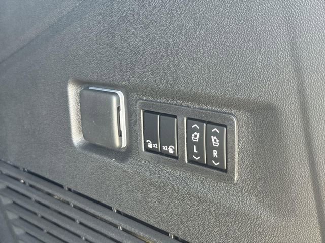 New 2026 GMC Yukon XL Elevation RWD image 28