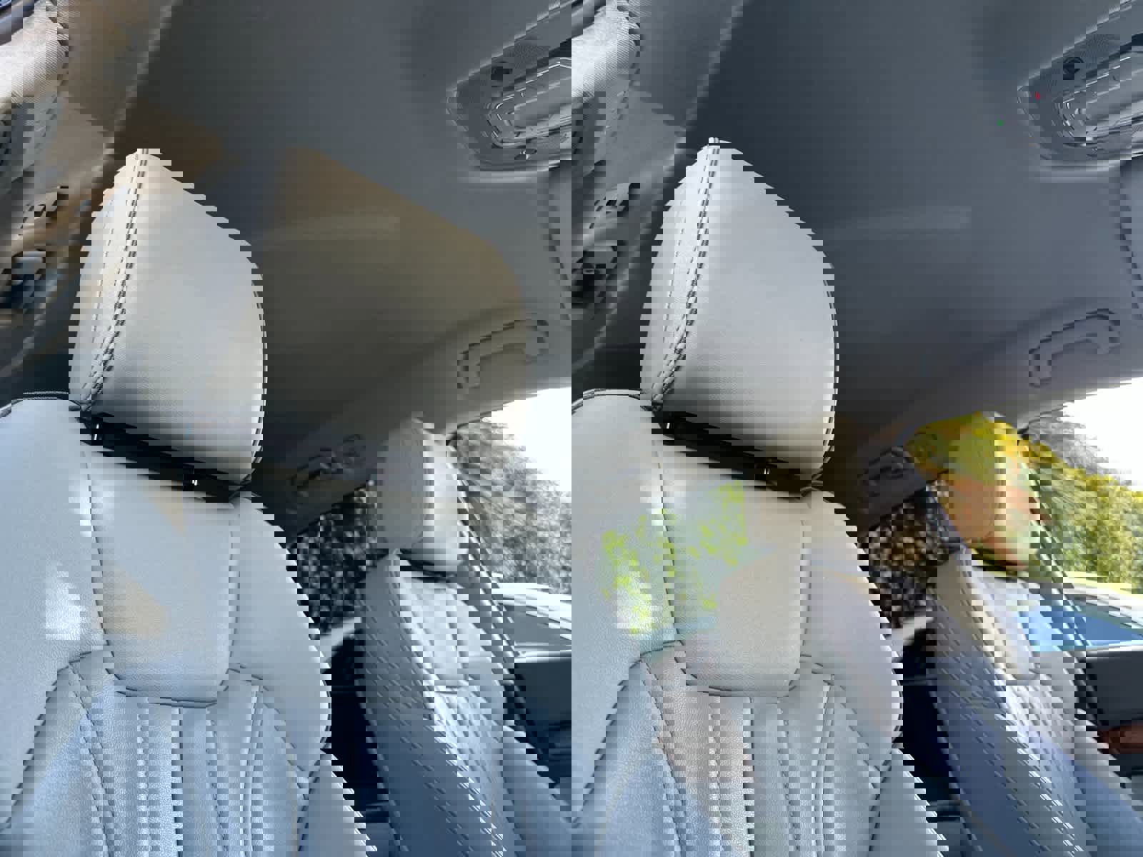 Used 2022 Audi Q5 e Premium w/ Convenience Package image 16