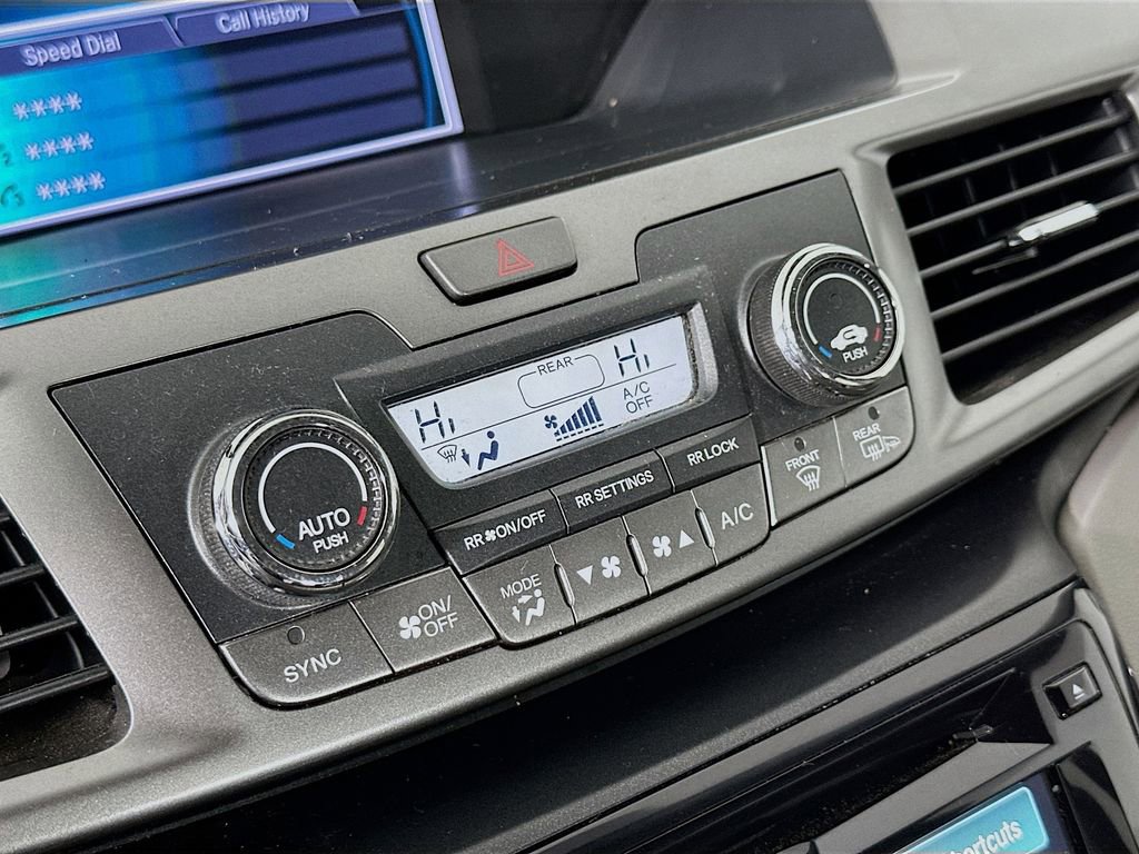 Used 2017 Honda Odyssey SE image 16