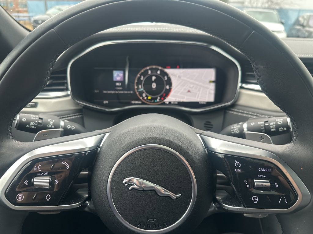 Used 2026 Jaguar F-PACE R-Dynamic S image 21