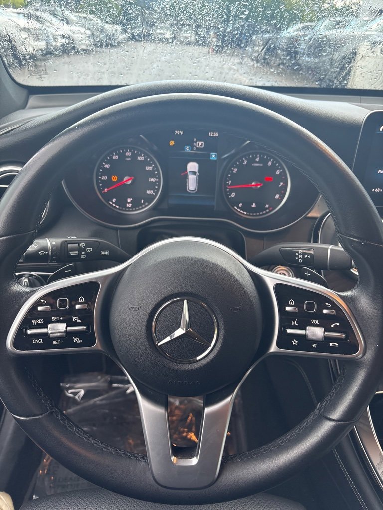 Used 2021 Mercedes-Benz GLC 300 4MATIC image 39