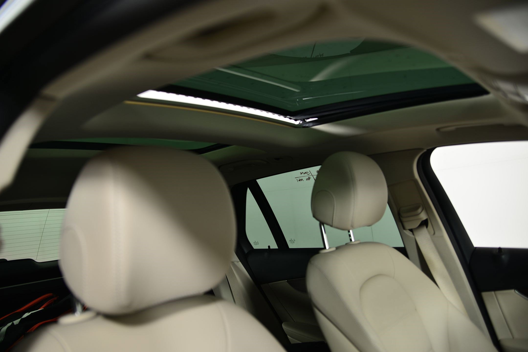 Used 2022 Mercedes-Benz GLC 300 4MATIC image 12