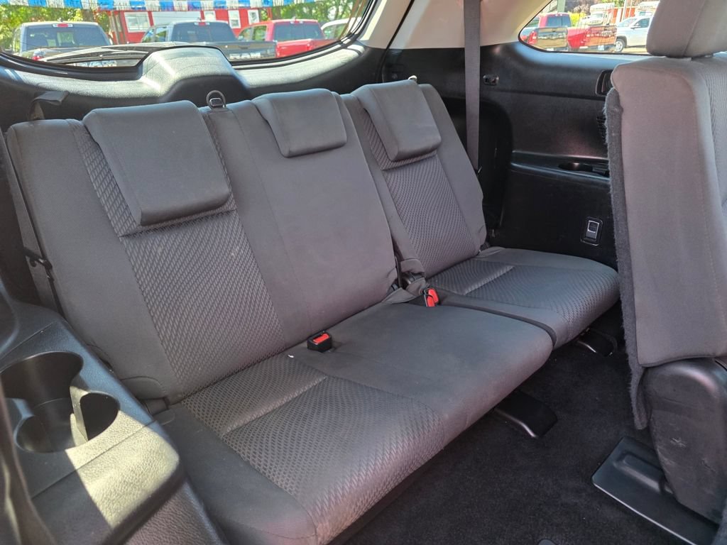 Used 2019 Toyota Highlander LE AWD/4WD image 22