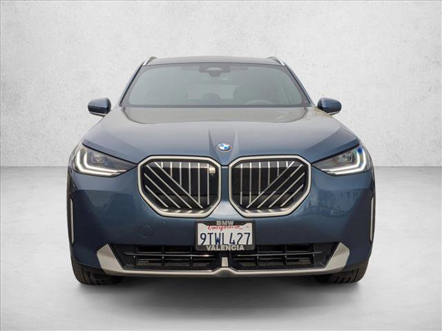 Used 2025 BMW X3 xDrive30i w/ Premium Package image 2