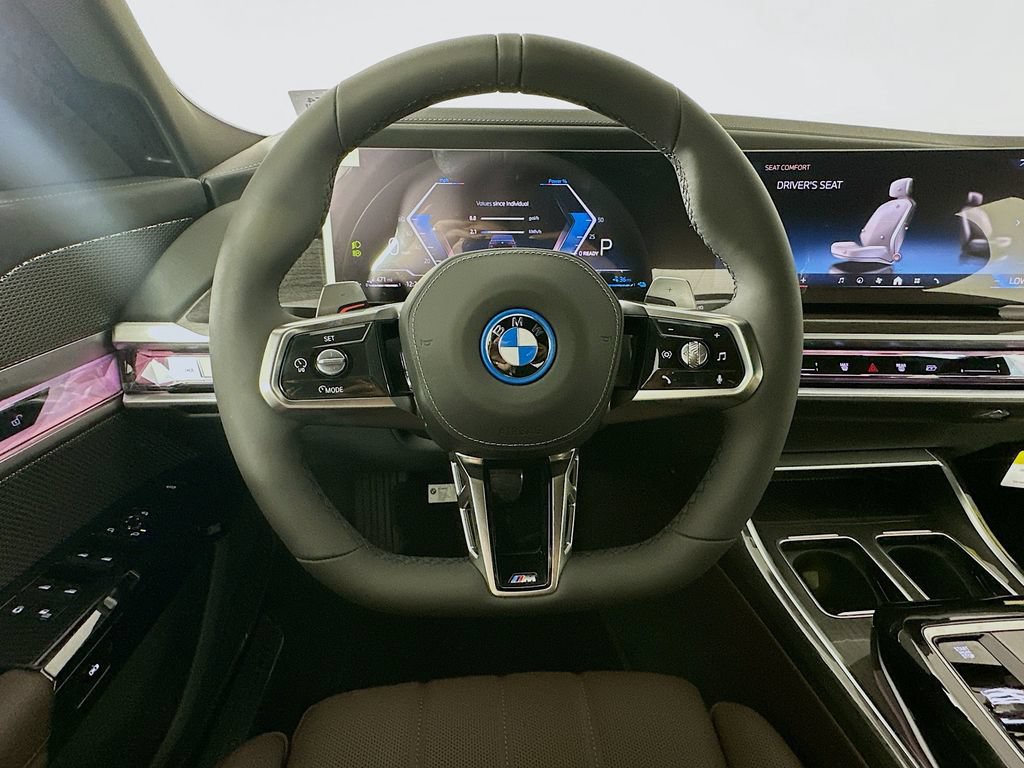 New 2026 BMW 750e xDrive AWD/4WD image 10