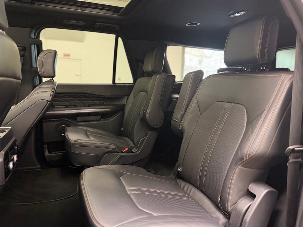 Used 2024 Ford Expedition Max Platinum image 19