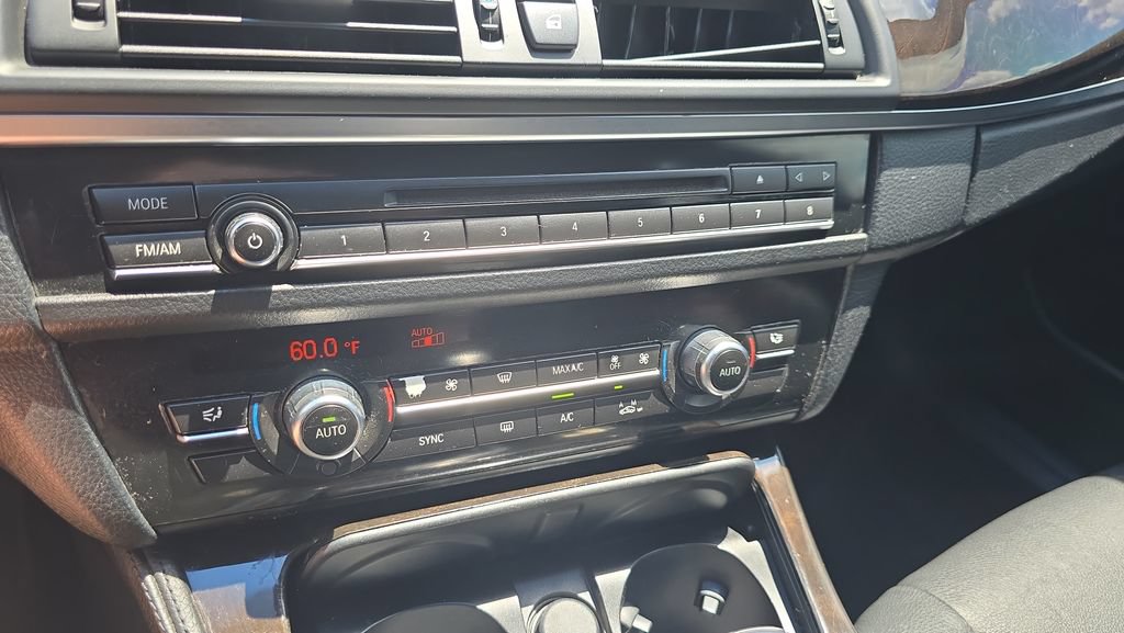 Used 2016 BMW 528i xDrive Sedan AWD/4WD image 24