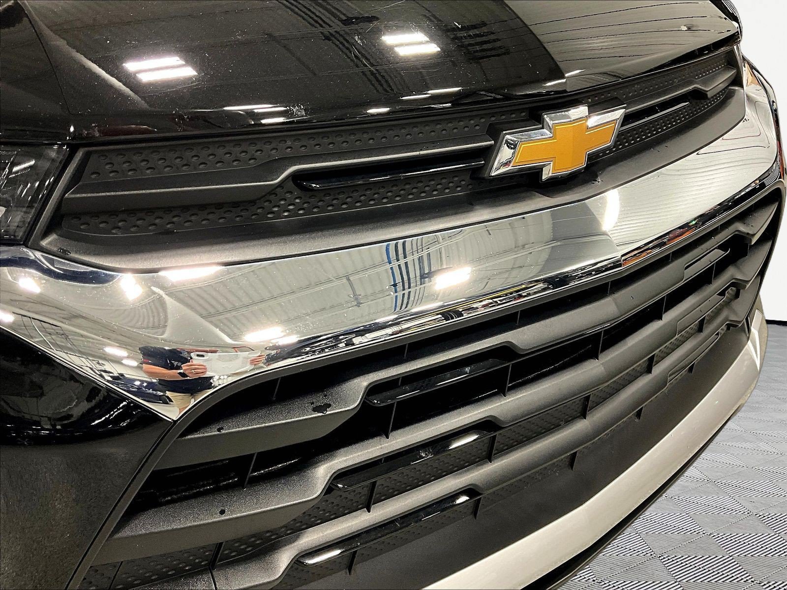 Used 2023 Chevrolet TrailBlazer LT FWD image 33