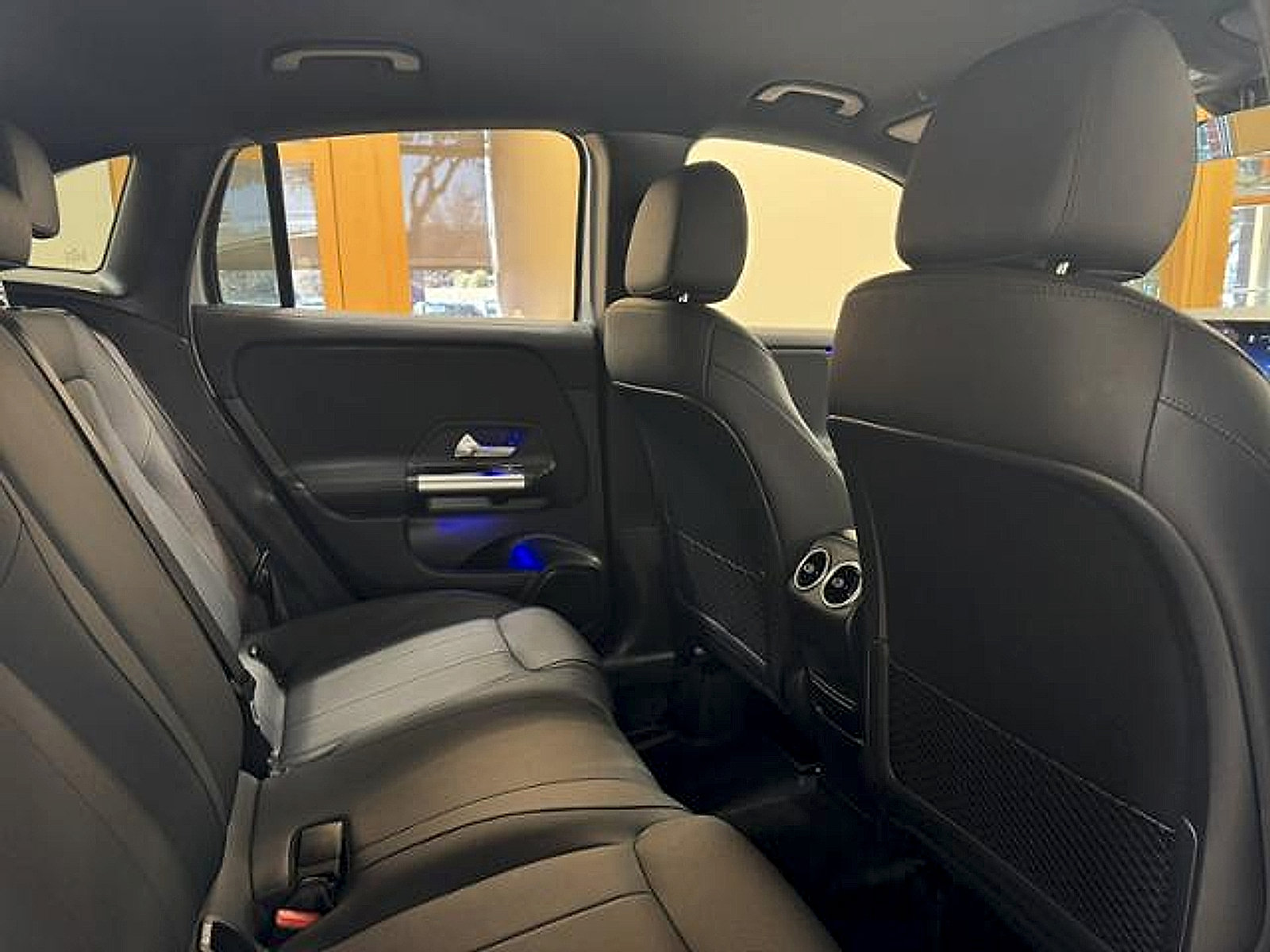 Used 2025 Mercedes-Benz GLA 250 image 21