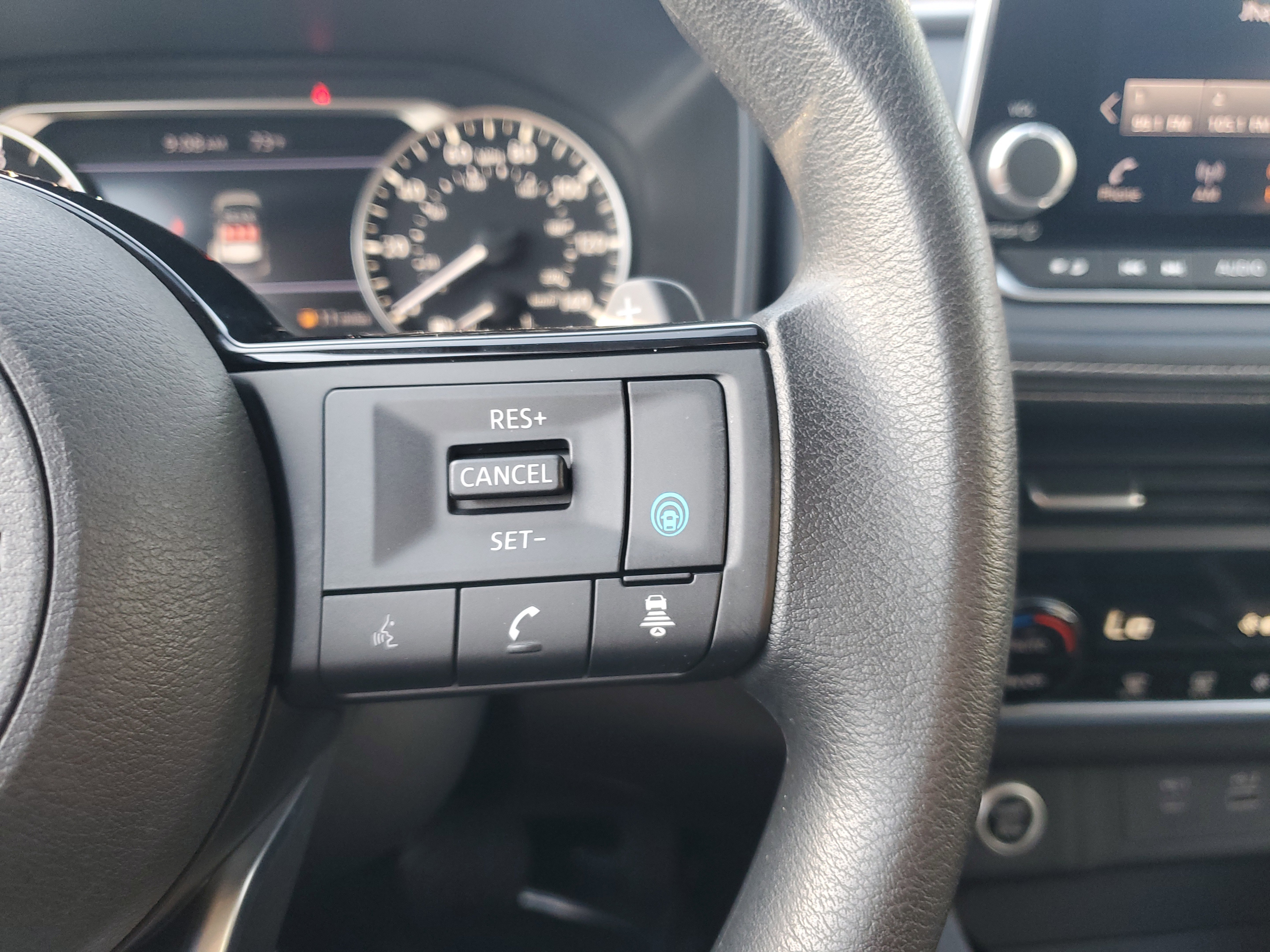 Certified 2023 Nissan Rogue SV image 19