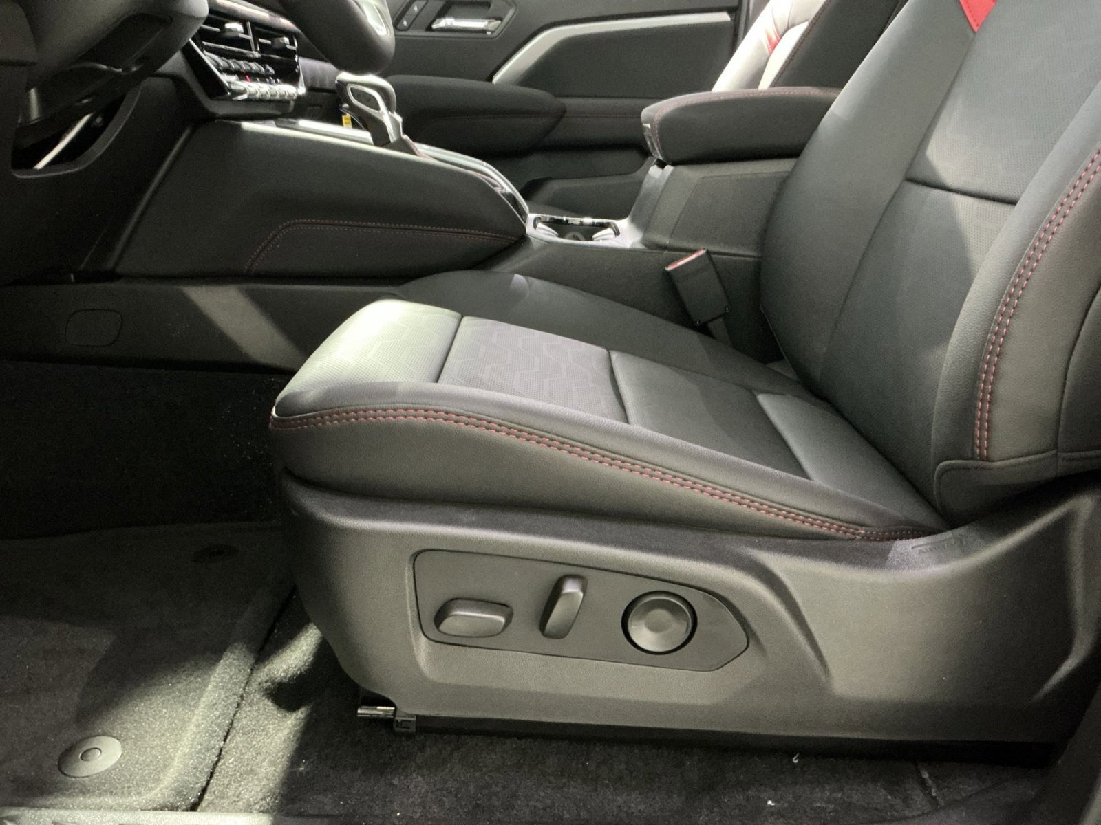 New 2026 Chevrolet Colorado Z71 w/ Technology Package image 22