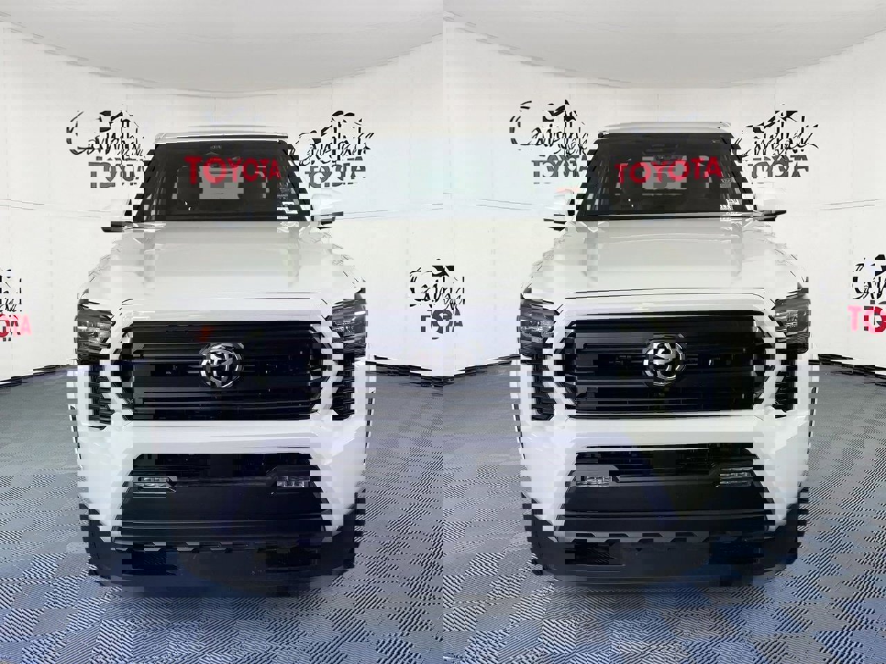 Used 2025 Toyota Tacoma SR5 image 3