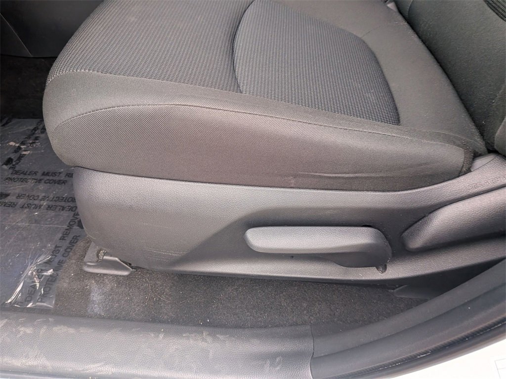 Used 2025 Toyota RAV4 LE image 14