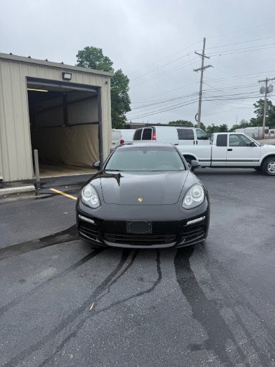 Used 2014 Porsche Panamera S RWD image 2